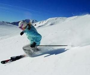 Copper_Mountain_Girl_Skiing1_2013