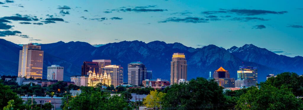 Salt Lake City is a major metropolitan city that is less than an hours' drive from 10 ski resorts. There are numerous flights daily from a number of major carriers. 